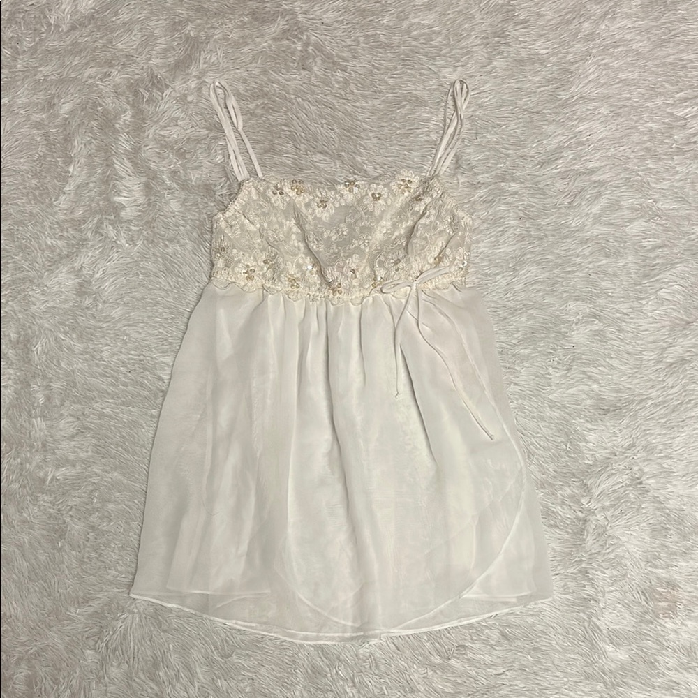 90’s Bella Nuit Elegant White Lace Chemise